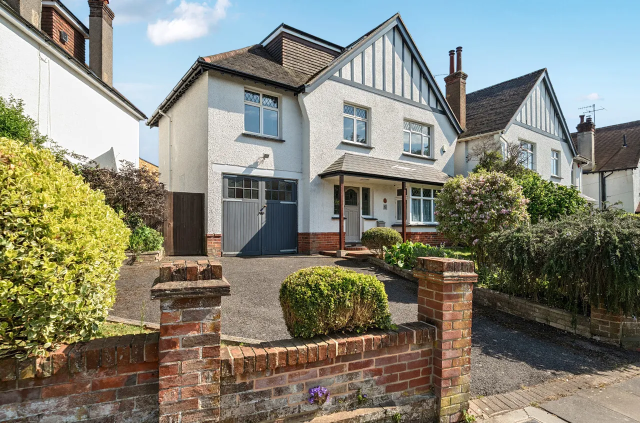 6 bed house for sale, Woodruff Avenue, Hove, BN3