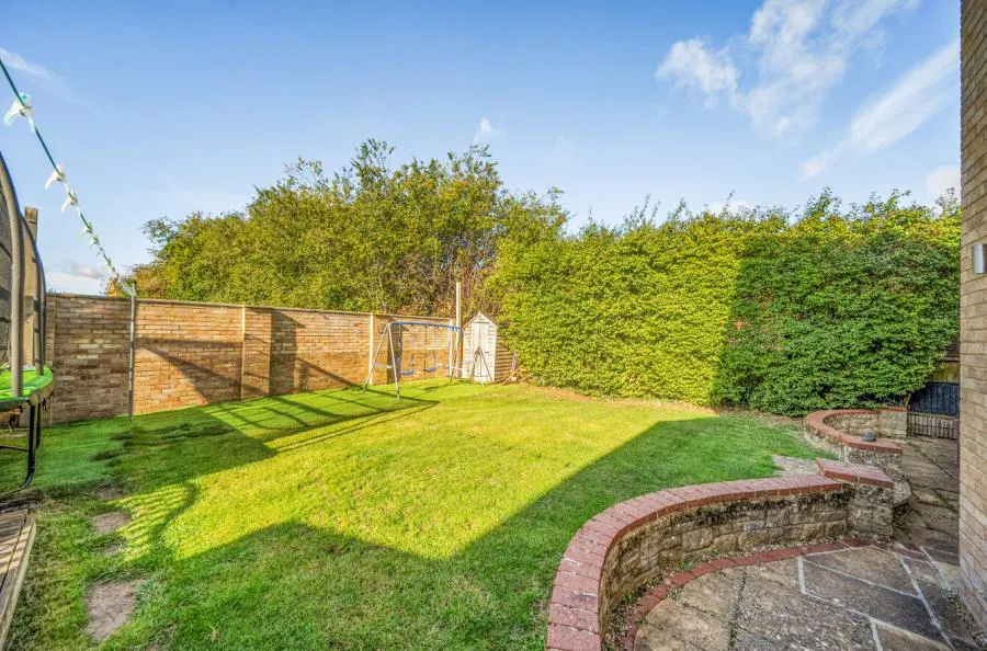 Queens Road, Carterton, OX18, photo 19