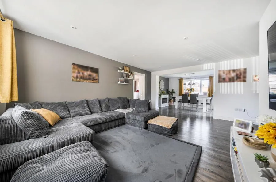 Queens Road, Carterton, OX18, photo 6