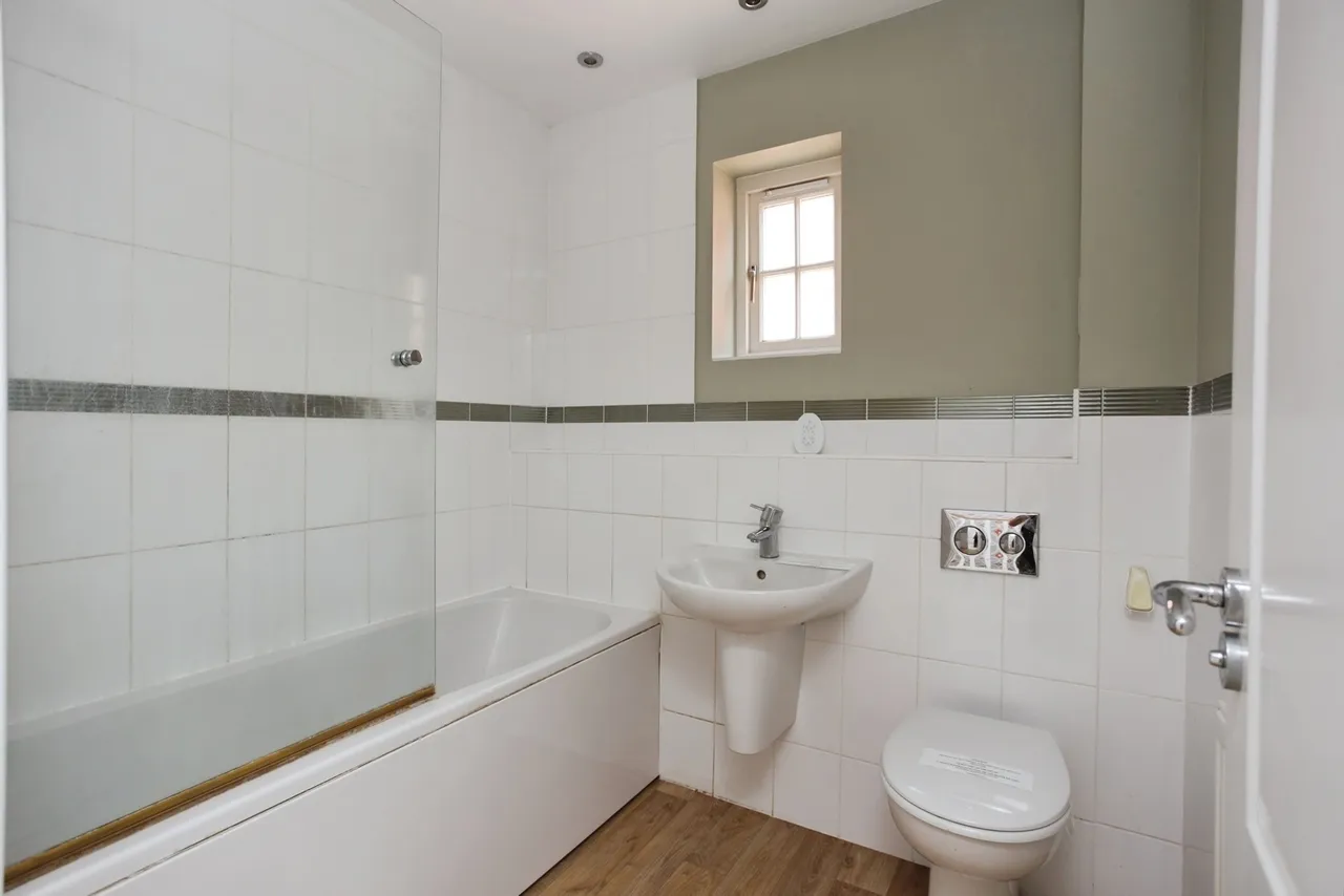 Lower St. Marys, Ticehurst, TN5, photo 10