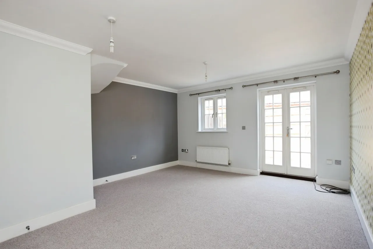 Lower St. Marys, Ticehurst, TN5, photo 2