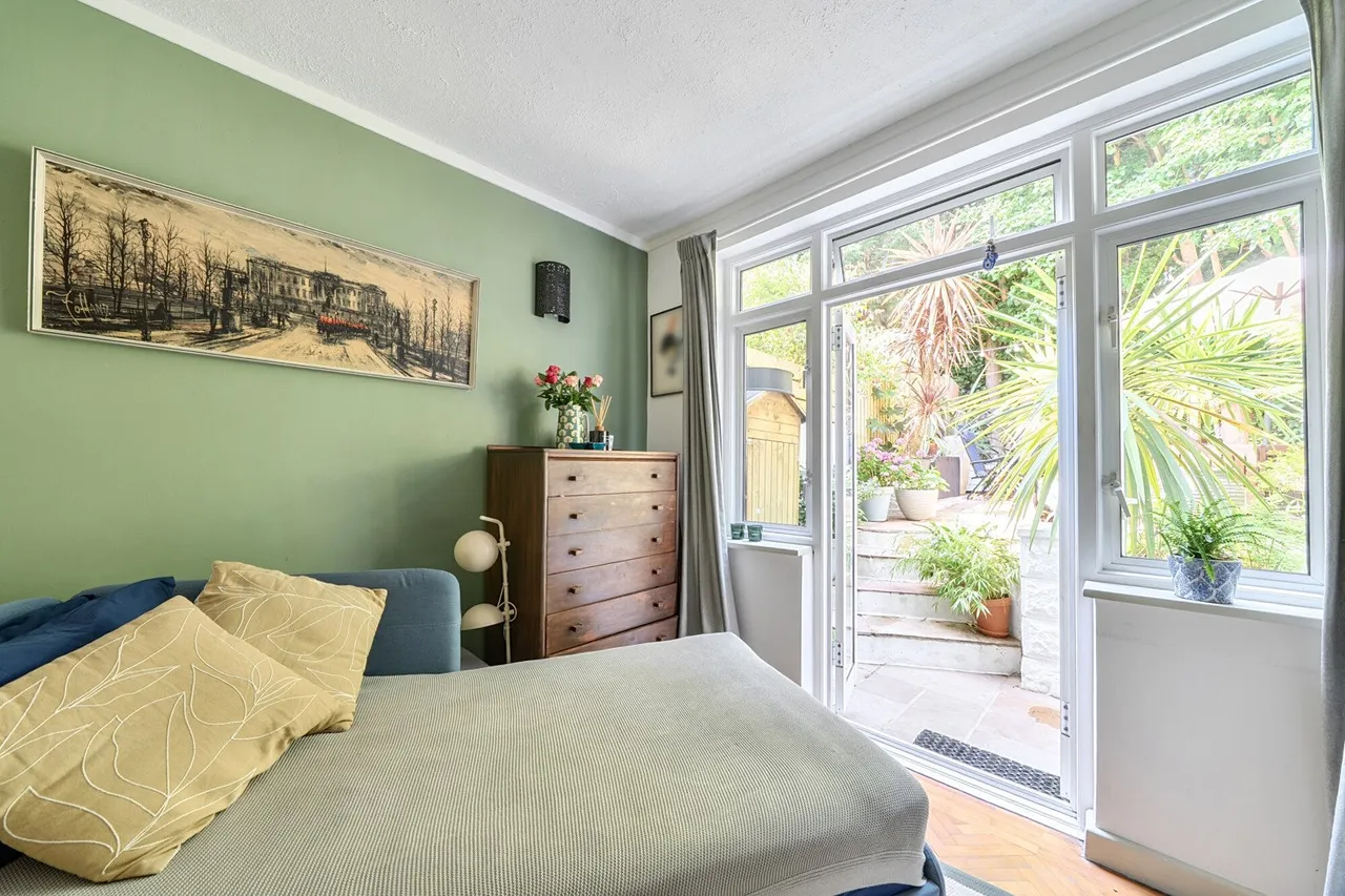 Auckland Gardens, SE19, photo 17