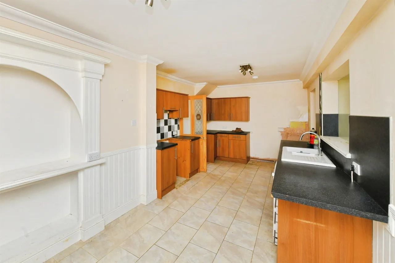 Mulberry Road, Saltash, photo 5
