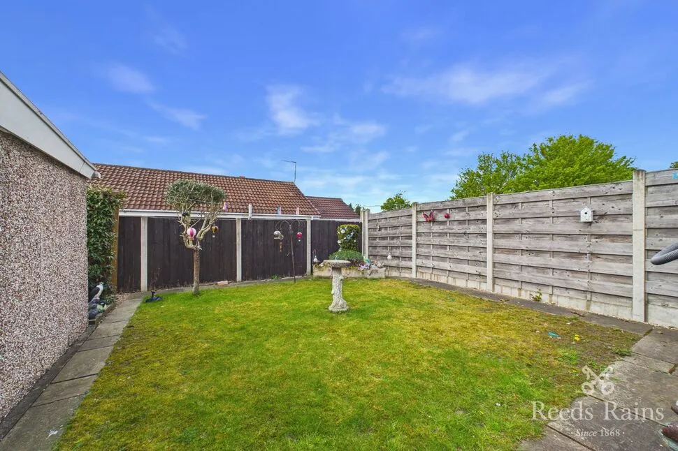 Knapton Close, Strensall, North Yorkshire, YO32, photo 9