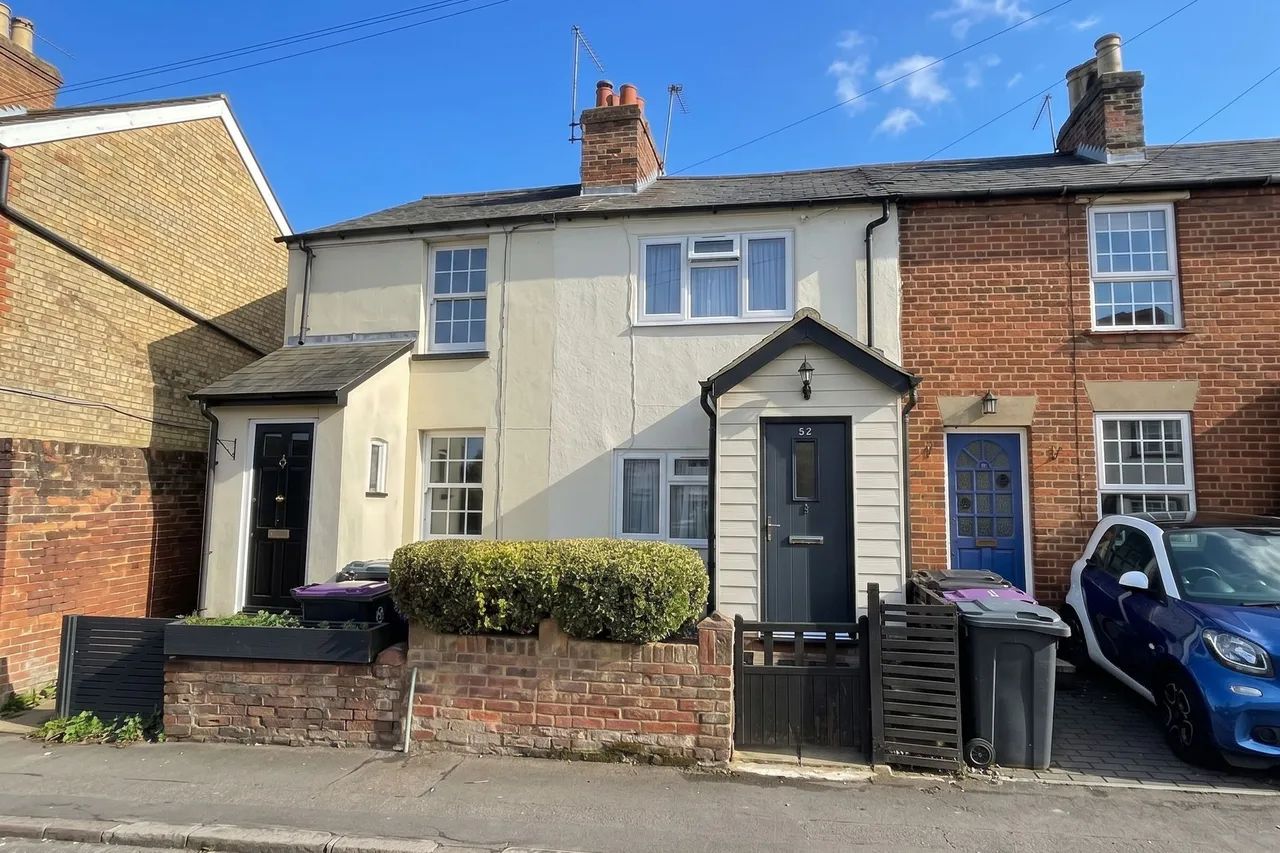 2 bed house for sale, Station Road, Sawbridgeworth, CM21