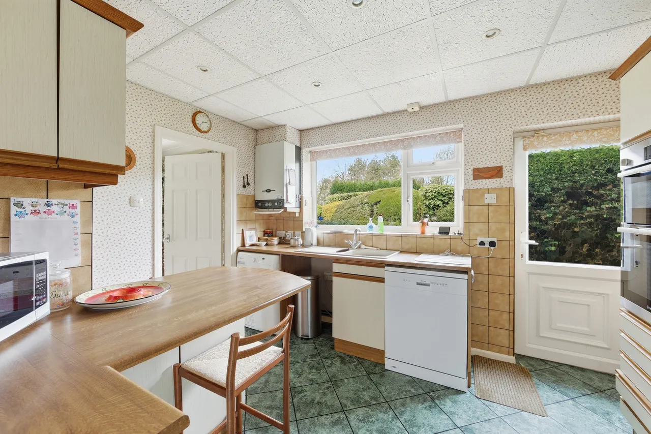 Cuillins Common Lane, Betley, CW3, photo 11