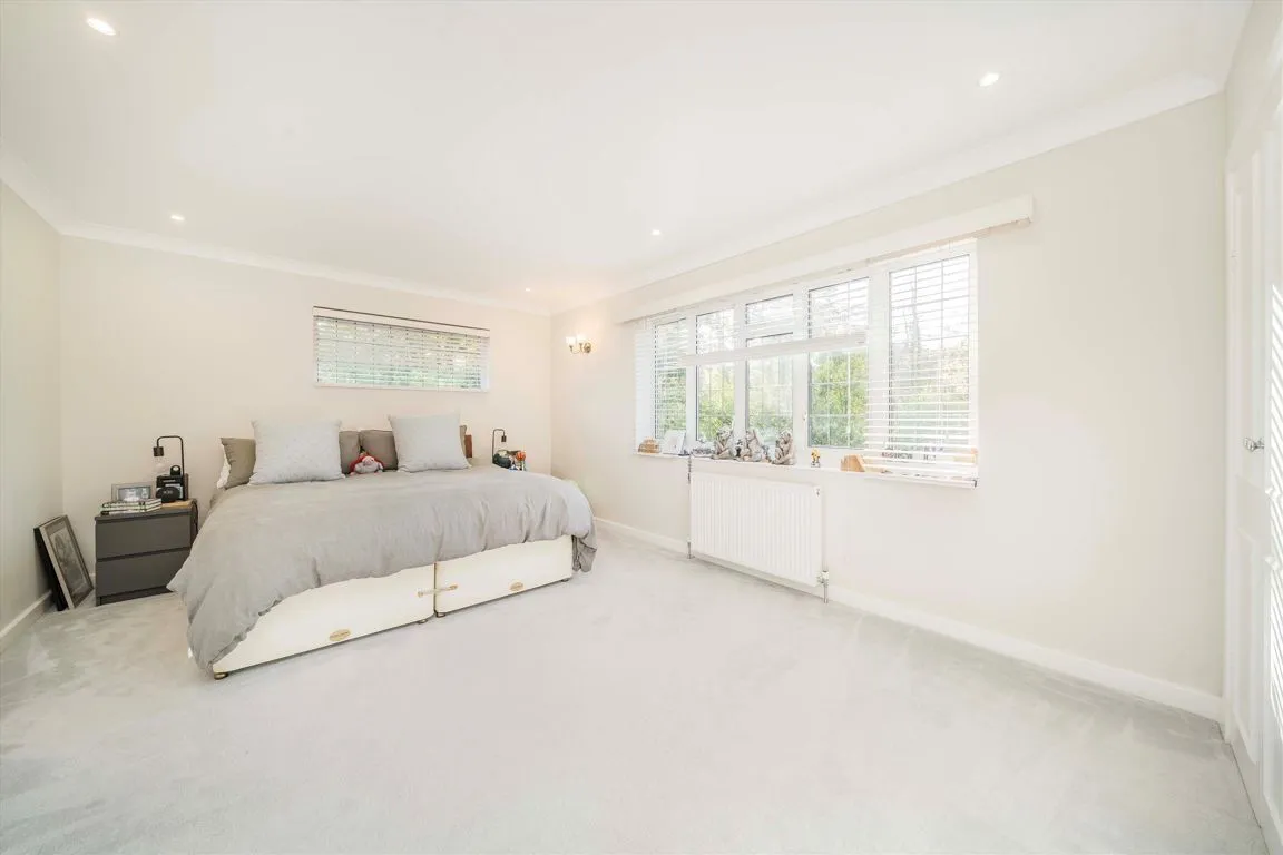 Fairmile Park Road, Cobham, KT11, photo 7
