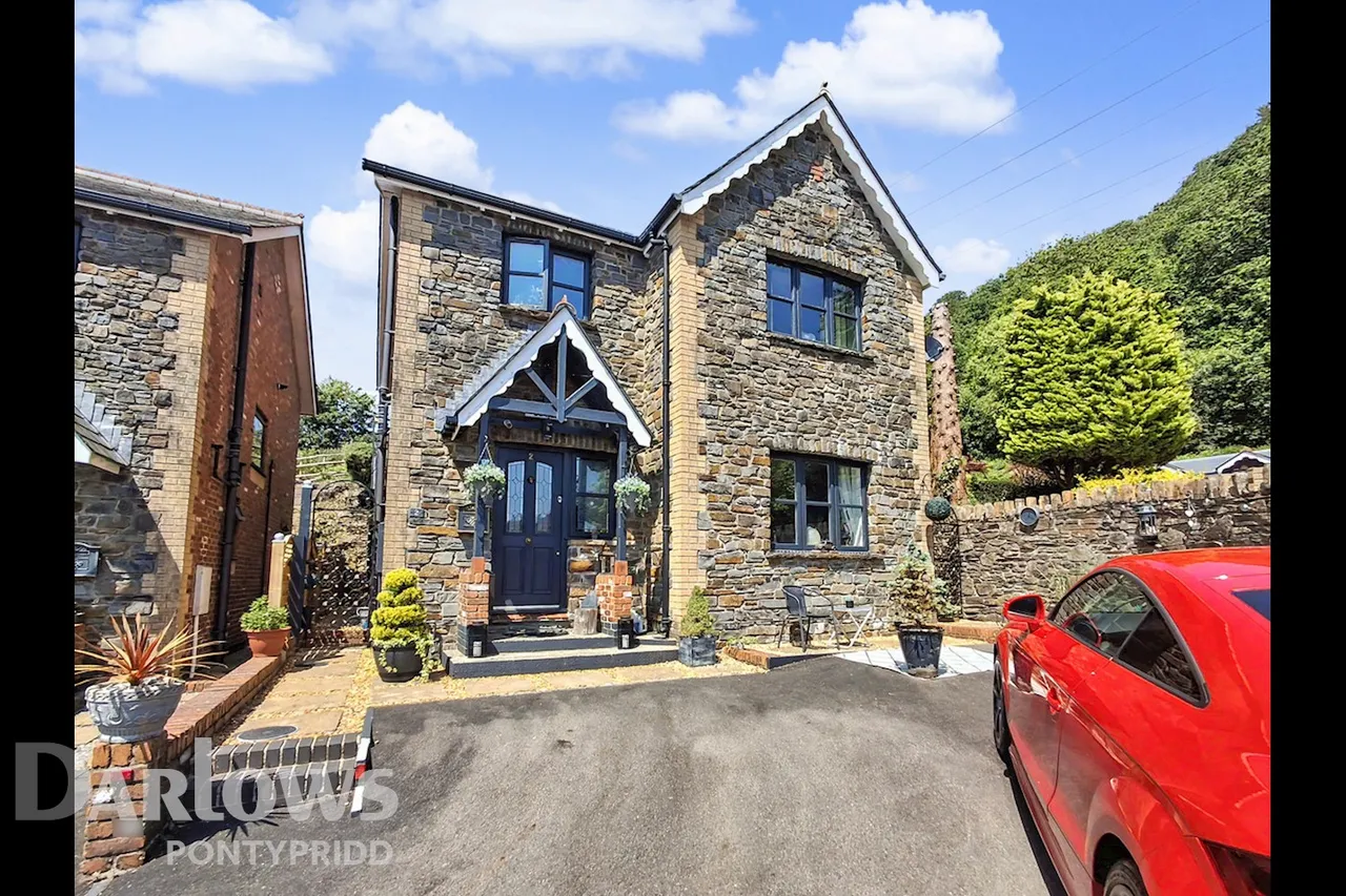 3 bed house for sale, Glyntaff Road, Pontypridd