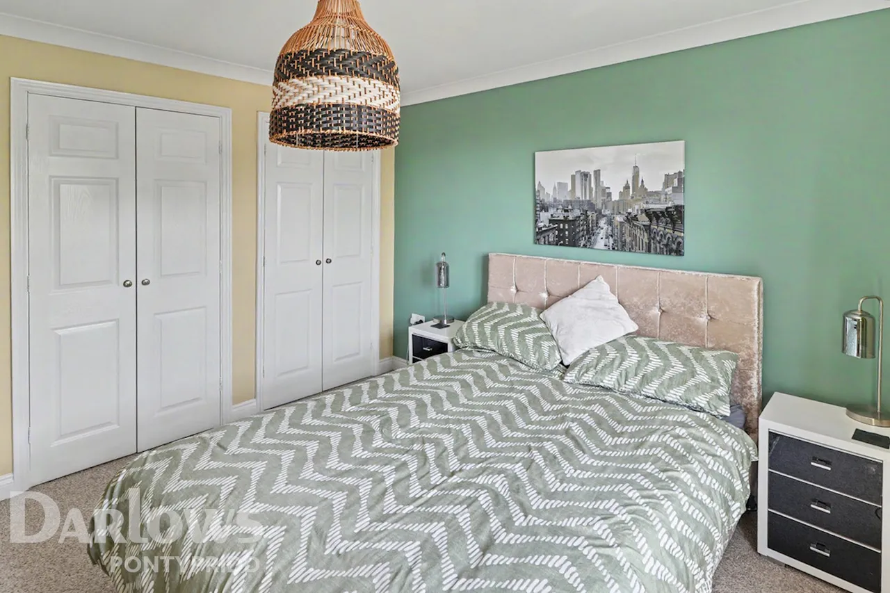 Glyntaff Road, Pontypridd, photo 17