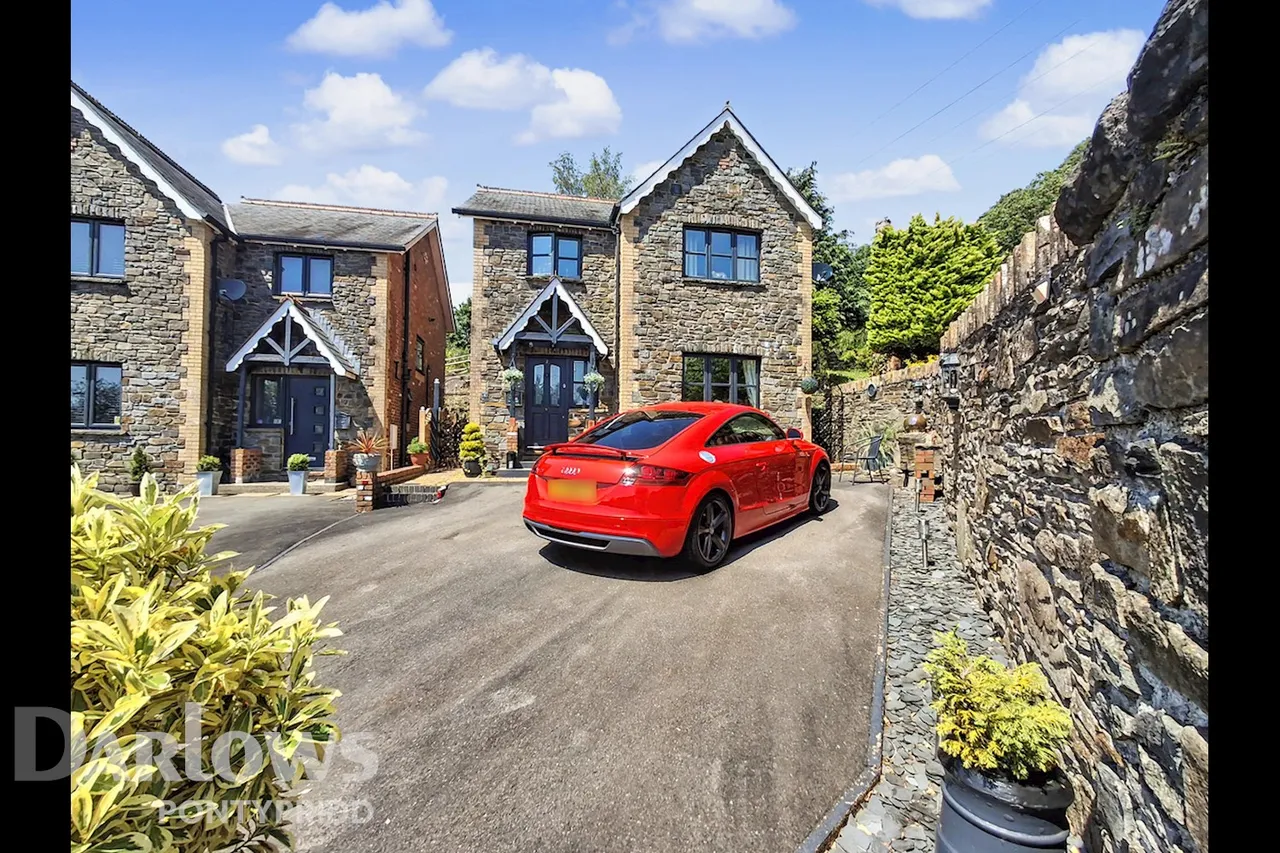 Glyntaff Road, Pontypridd, photo 33