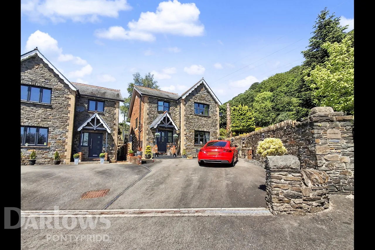Glyntaff Road, Pontypridd, photo 34