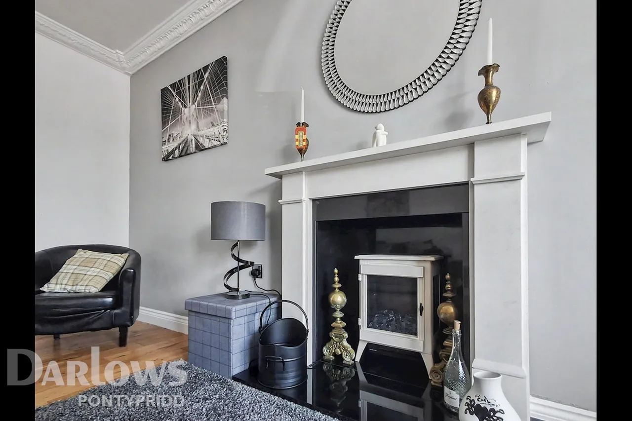 Glyntaff Road, Pontypridd, photo 7