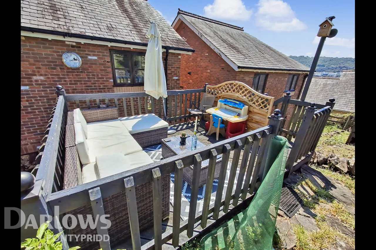 Glyntaff Road, Pontypridd, photo 28