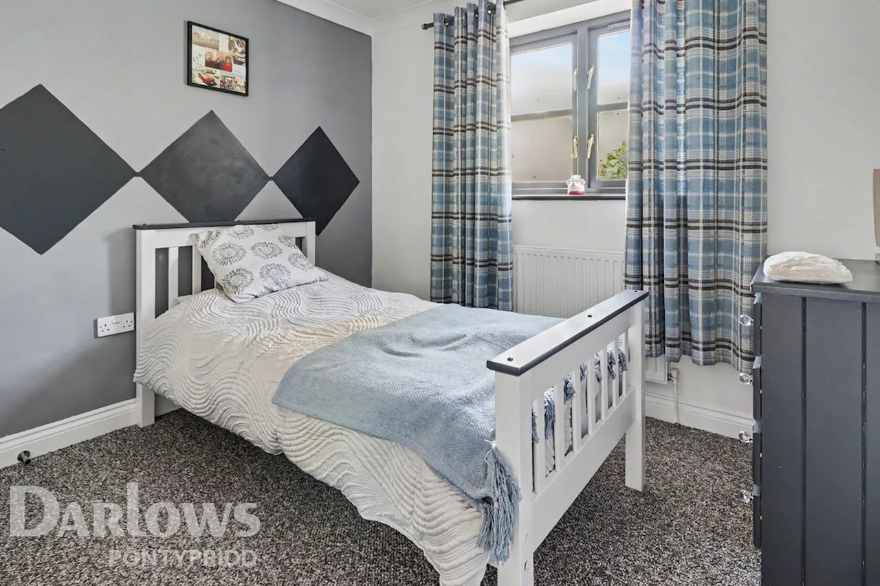 Glyntaff Road, Pontypridd, photo 20