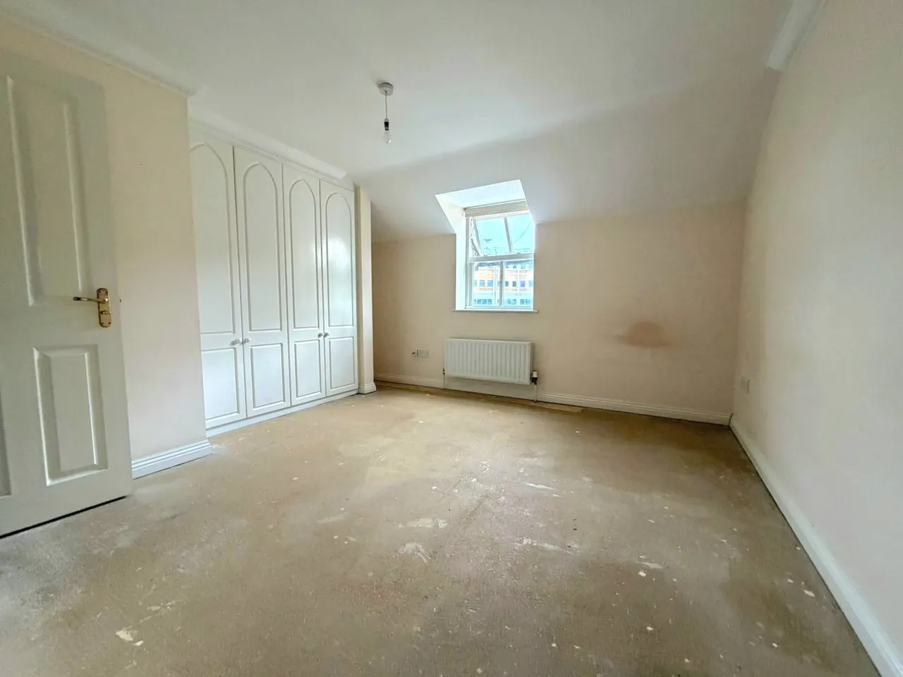 Vale Farm Road, Woking, GU21, photo 9