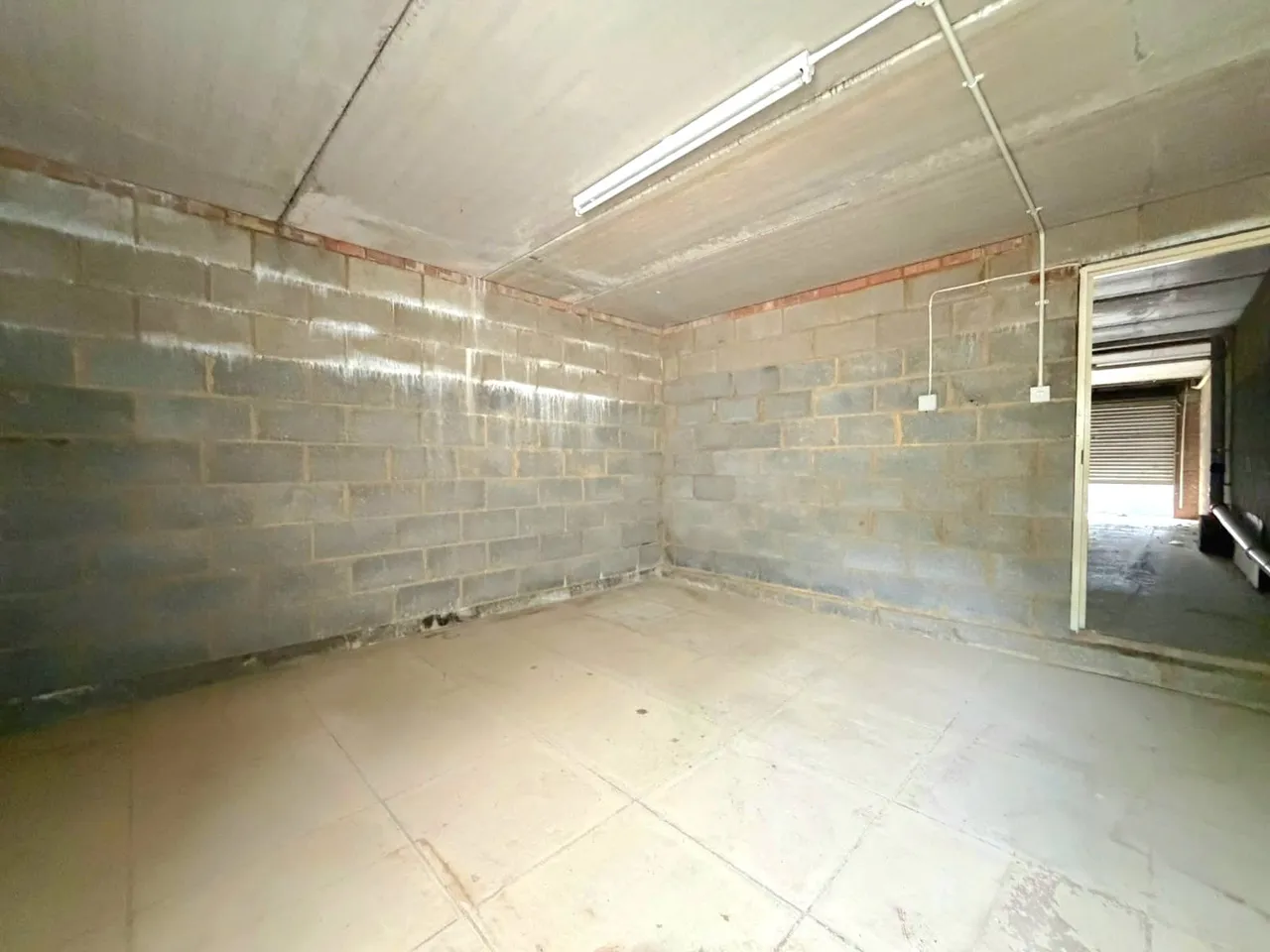 Vale Farm Road, Woking, GU21, photo 19