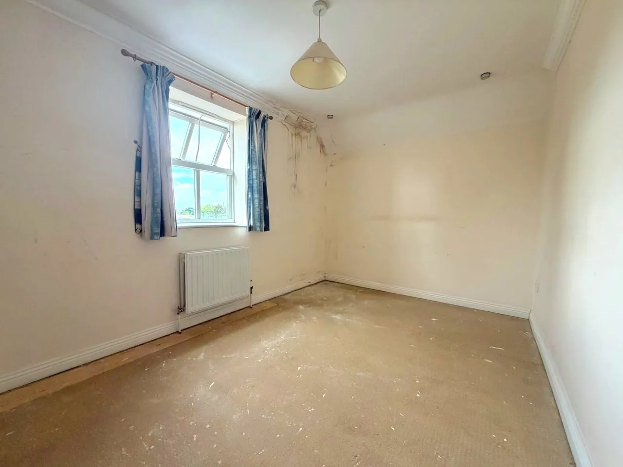Vale Farm Road, Woking, GU21, photo 12