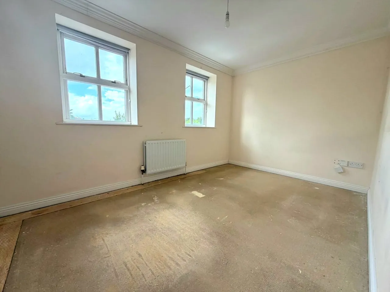 Vale Farm Road, Woking, GU21, photo 4