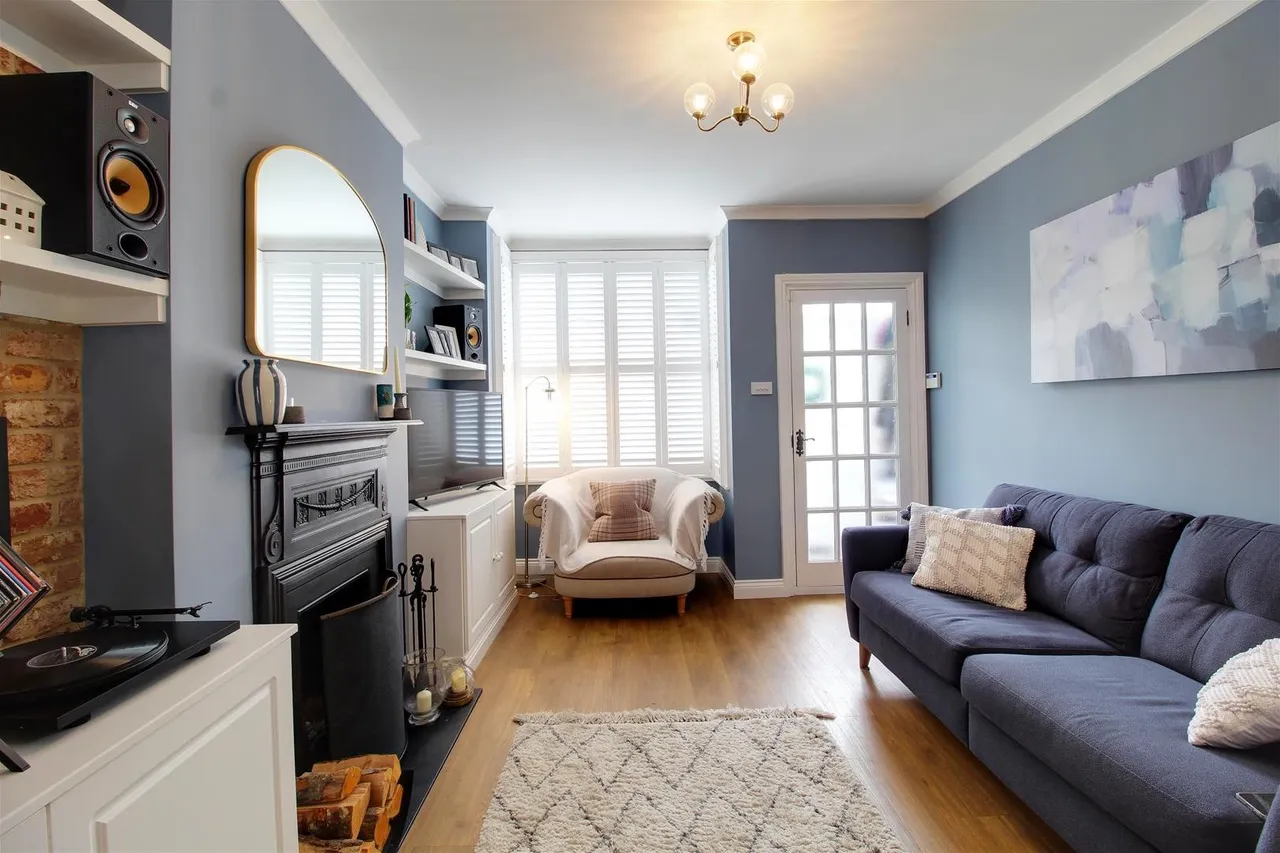 Quakers Lane, Potters Bar EN6 1RG, photo 5