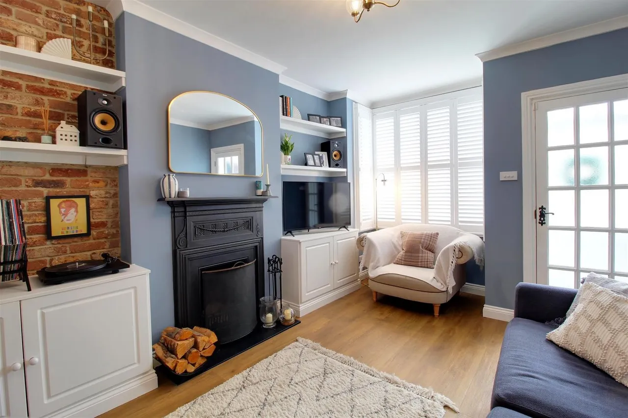 Quakers Lane, Potters Bar EN6 1RG, photo 11