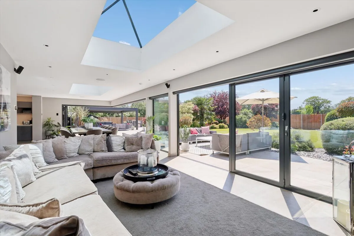 Highfield Road, Sunbury-on-Thames, TW16, photo 5
