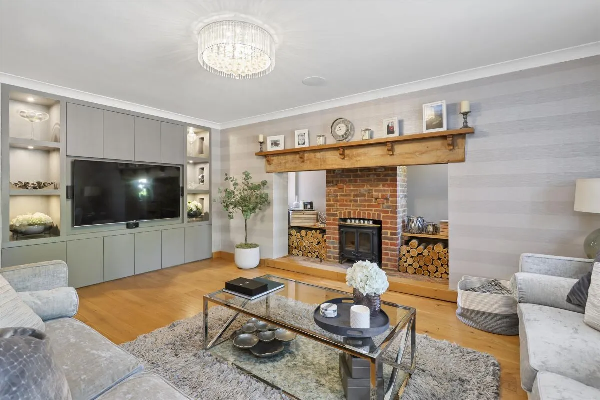 Highfield Road, Sunbury-on-Thames, TW16, photo 9