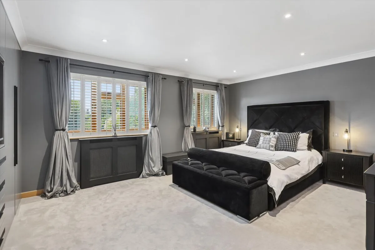 Highfield Road, Sunbury-on-Thames, TW16, photo 12
