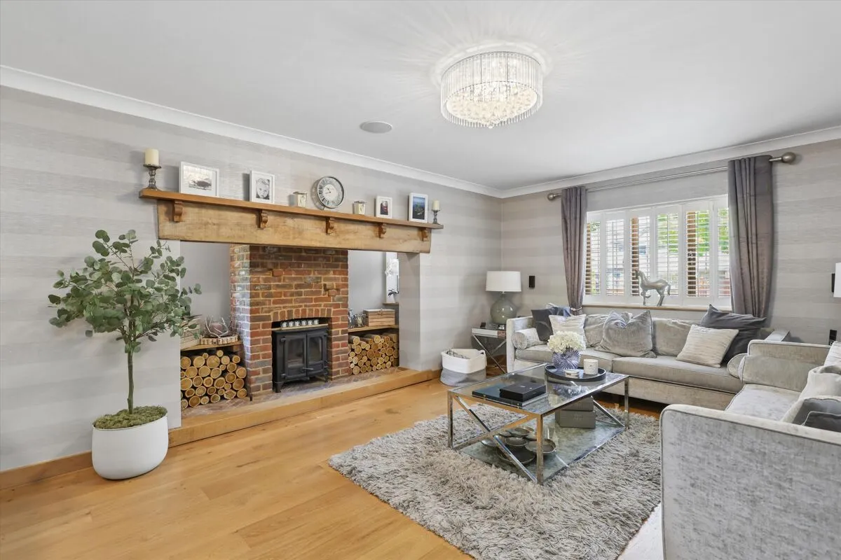 Highfield Road, Sunbury-on-Thames, TW16, photo 8