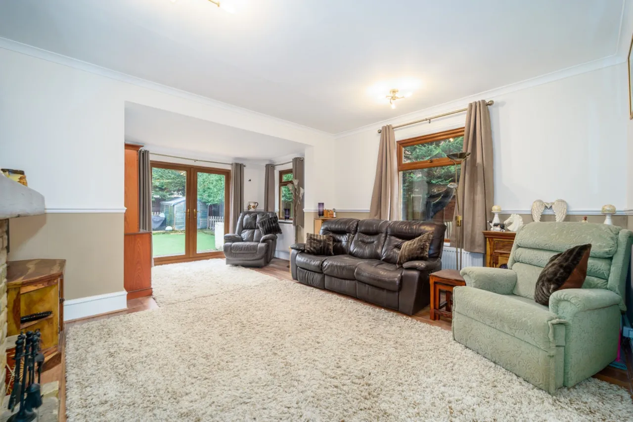 Warwick Road, Ashford, photo 5