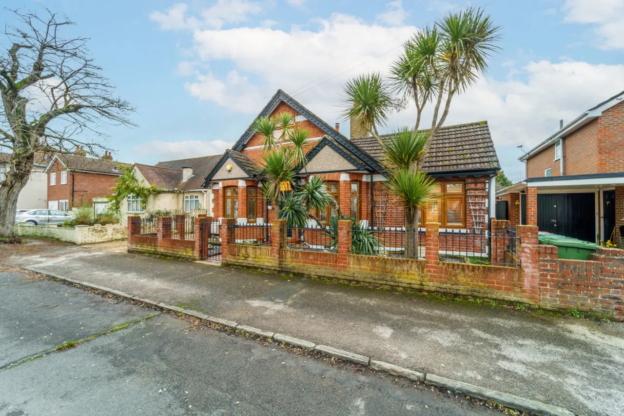 Warwick Road, Ashford, photo 23