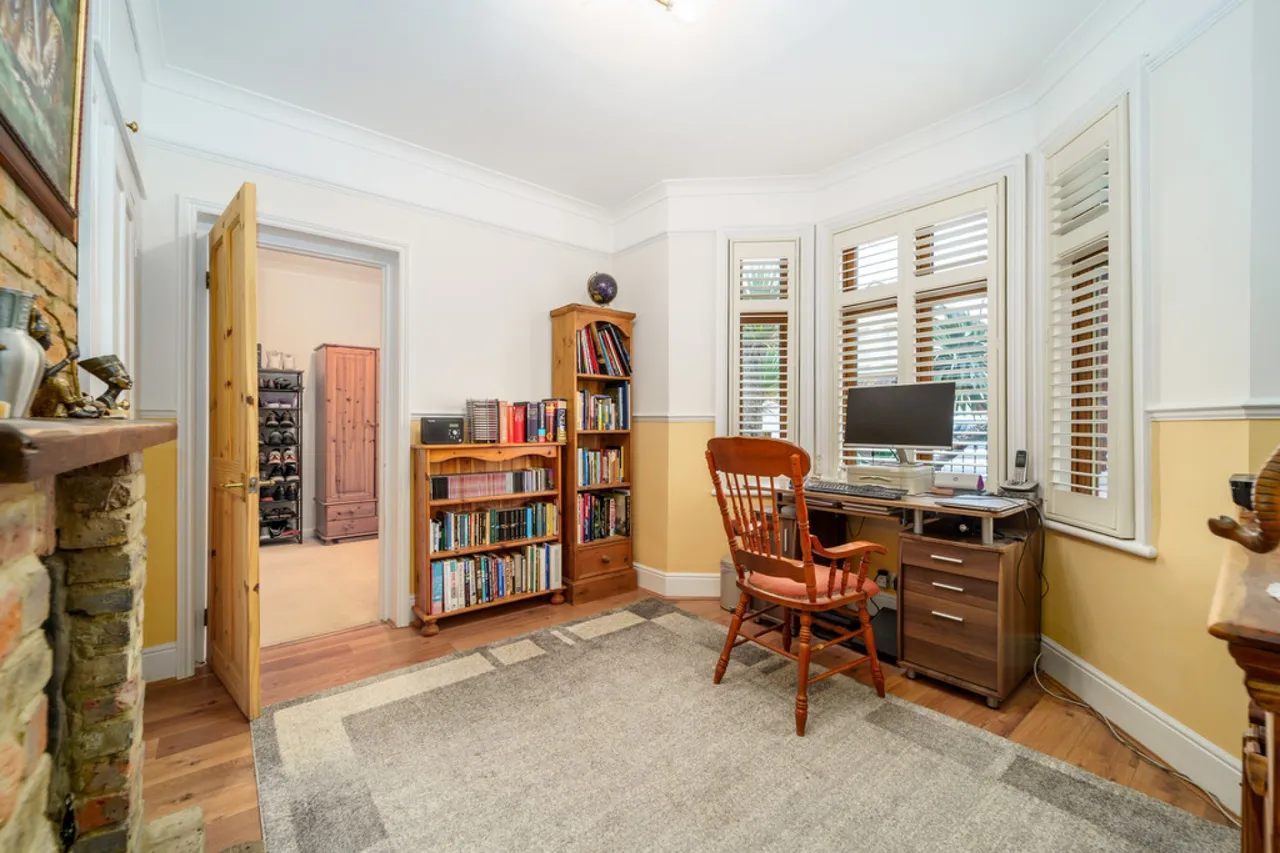 Warwick Road, Ashford, photo 10