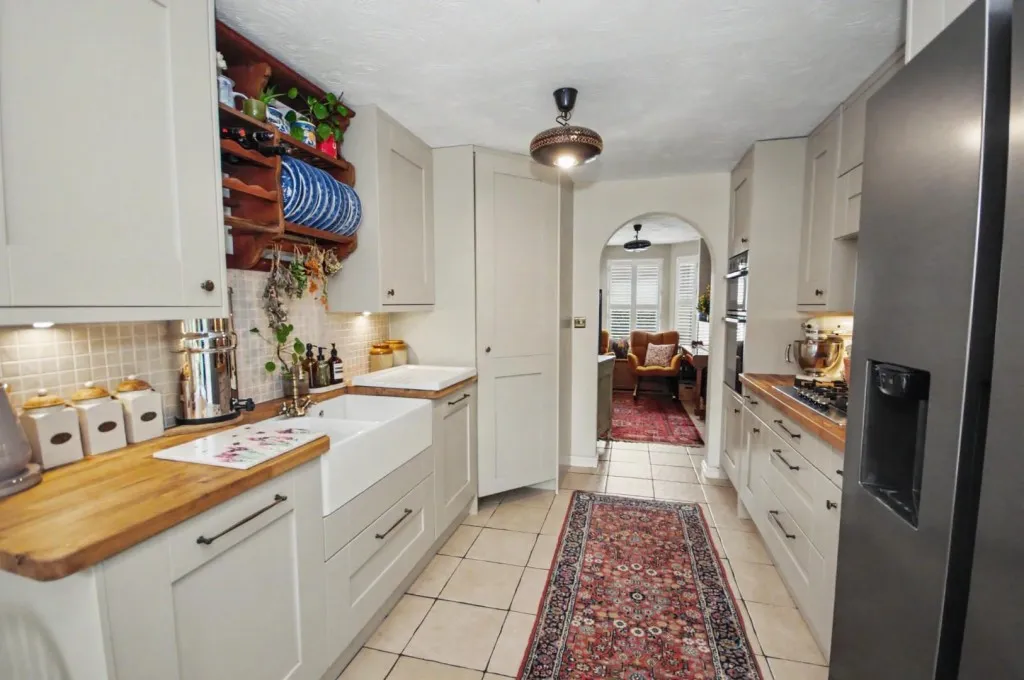 Old Gorse Way, Mawsley, photo 6