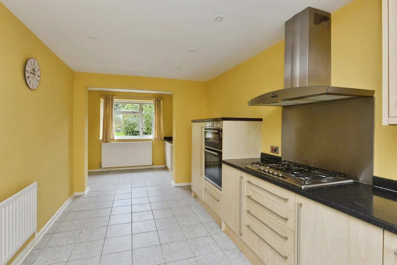 Breton, Stony Stratford, MK11, photo 2