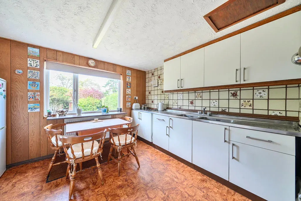 Mill Road, Bletchley, Milton Keynes, Buckinghamshire, MK2 2LD, photo 11