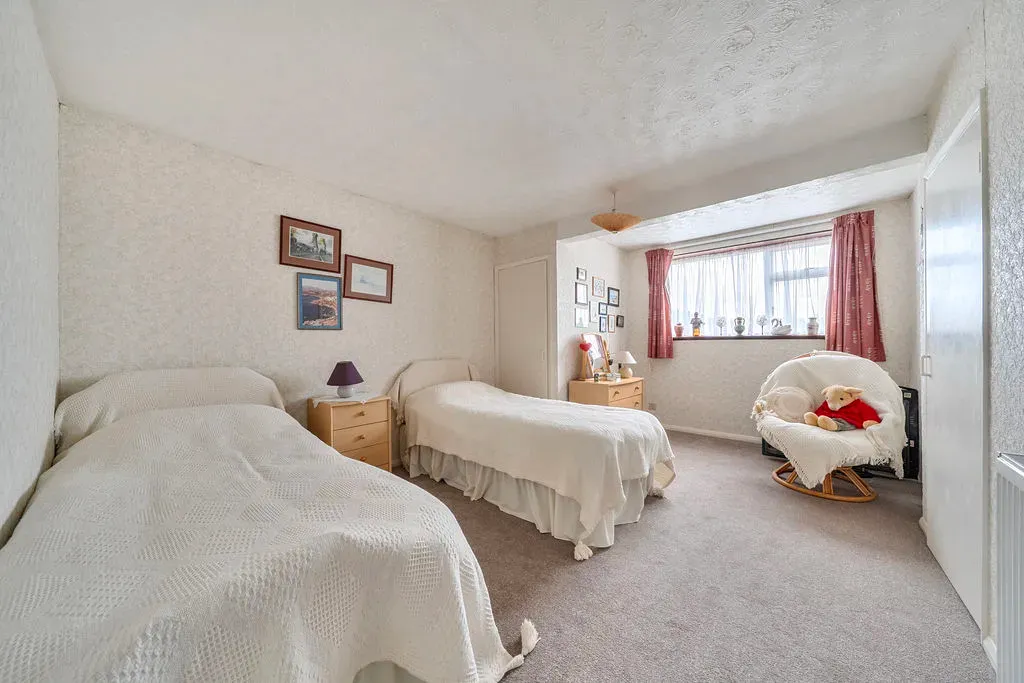 Mill Road, Bletchley, Milton Keynes, Buckinghamshire, MK2 2LD, photo 9