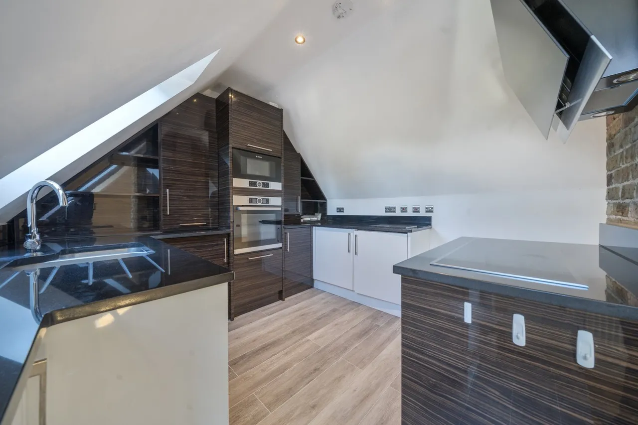 Court Road, Kent, BR6, photo 4