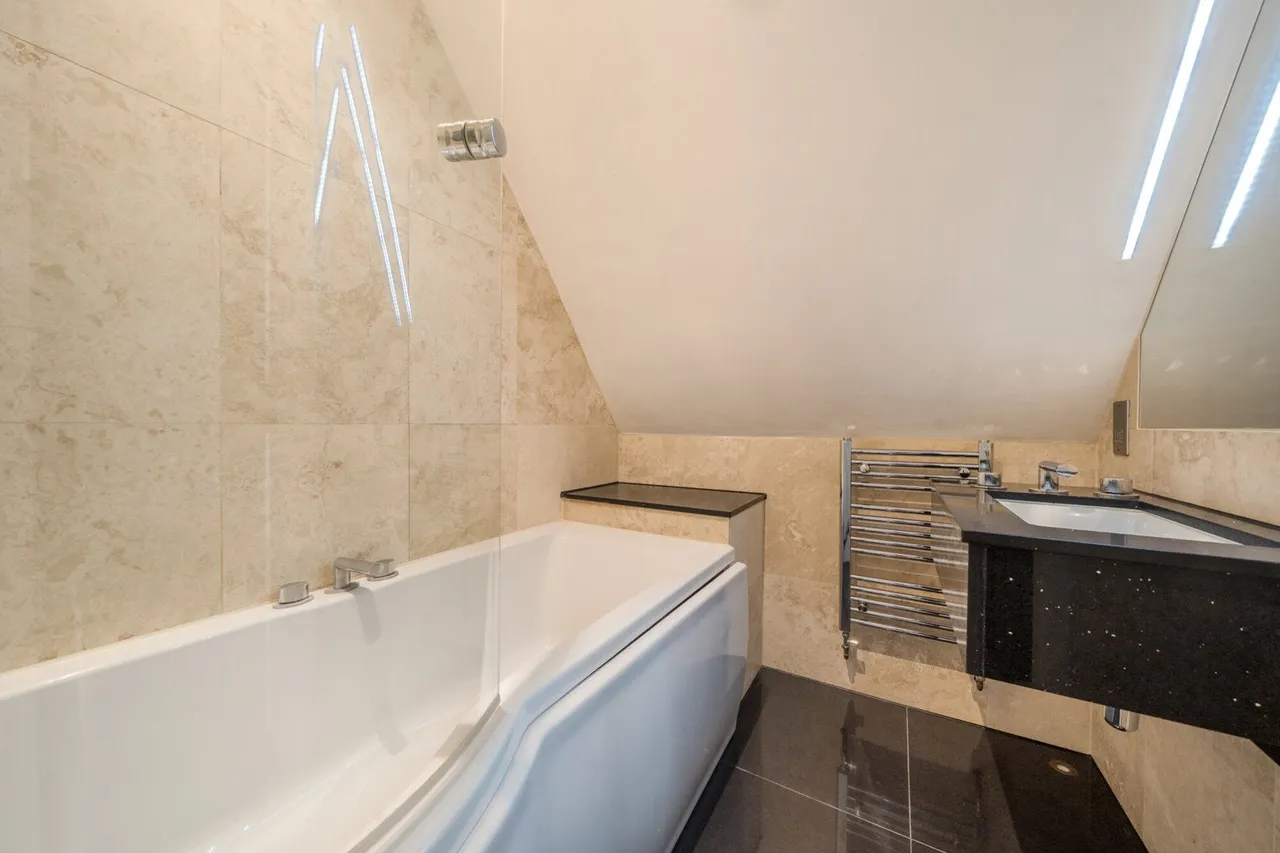 Court Road, Kent, BR6, photo 7