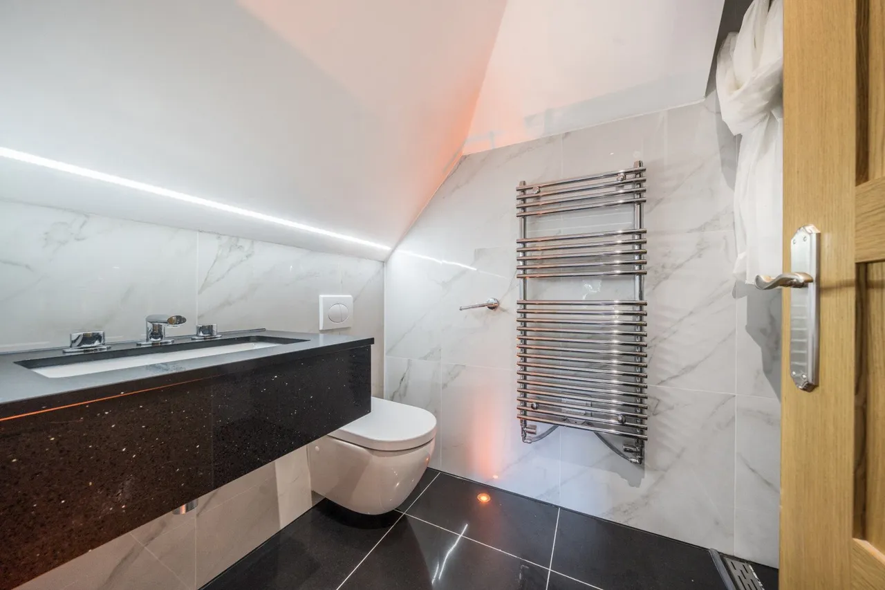 Court Road, Kent, BR6, photo 6