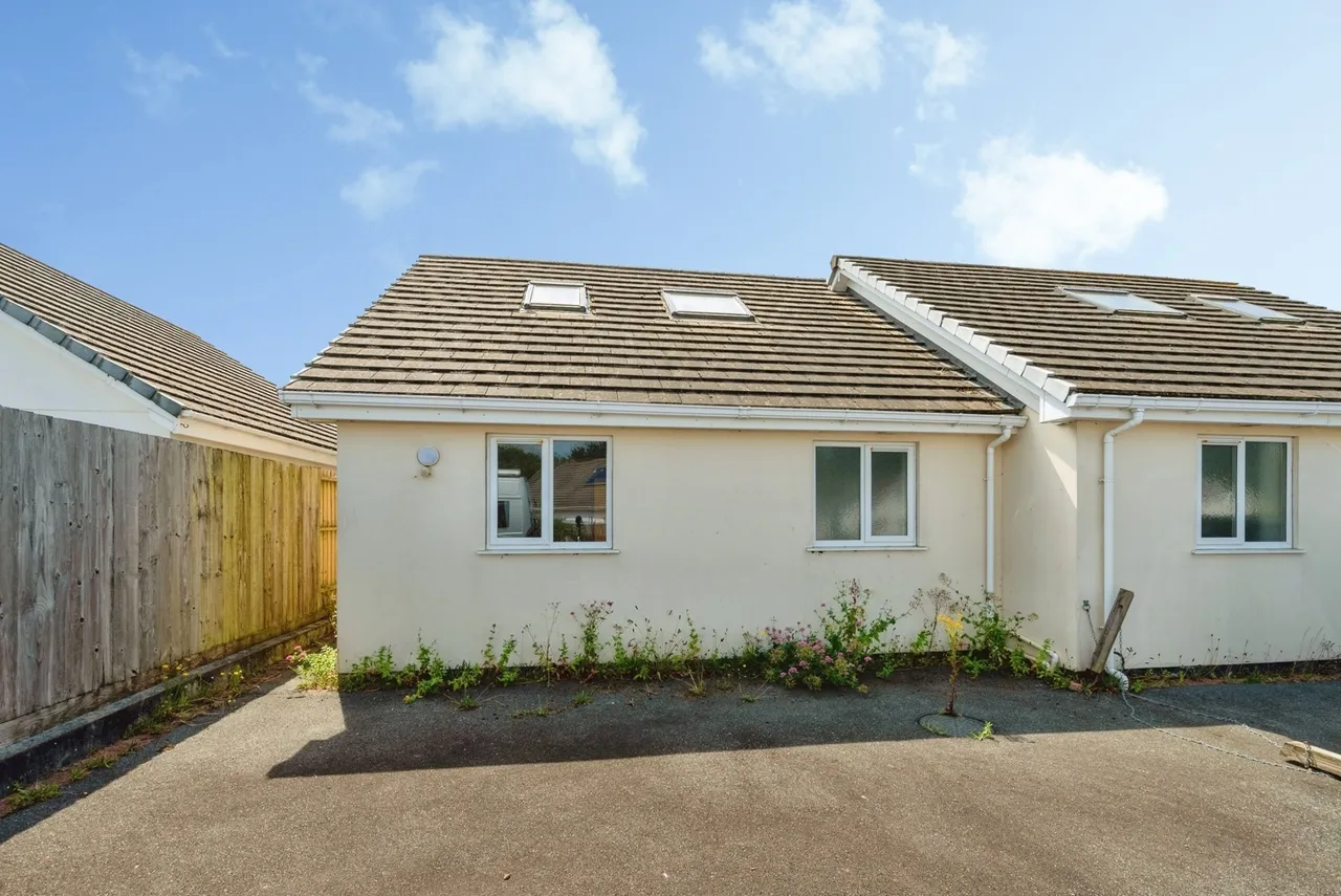 2 bed house for sale, Palm Drive, St Merryn Holiday Park, PL28
