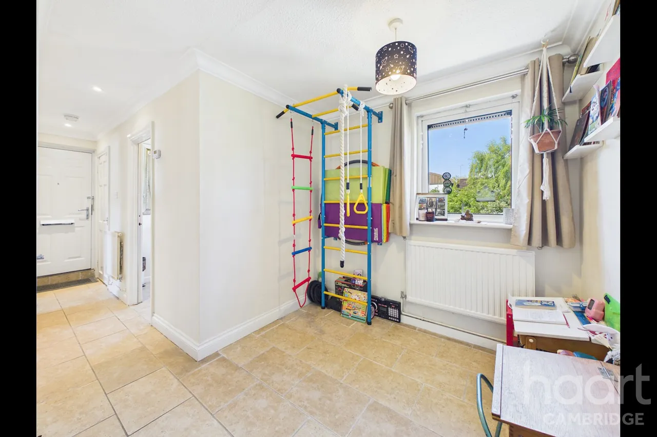 Russell Court, Cambridge, CB2, photo 6