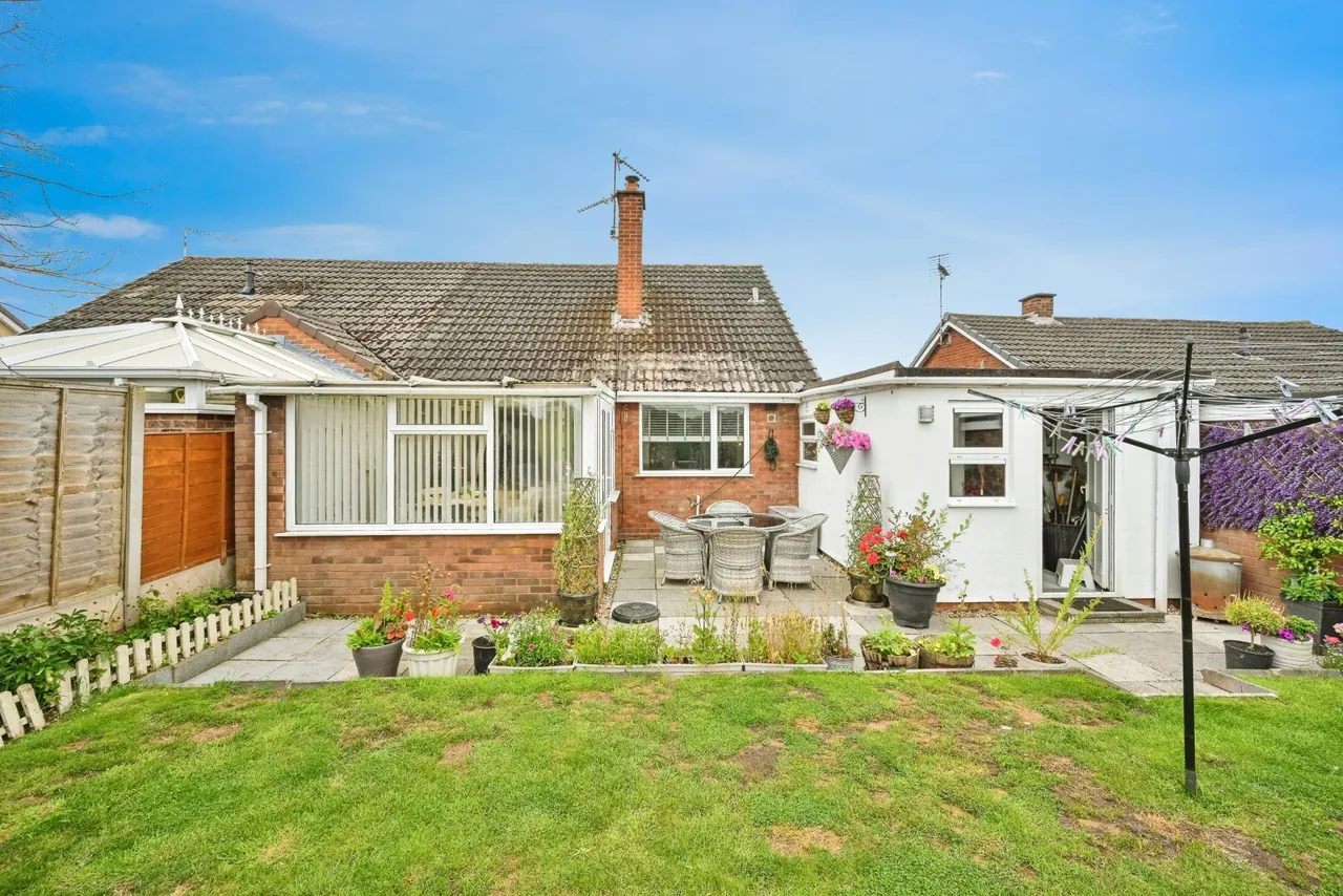 Greenfields, Hixon, ST18, photo 18