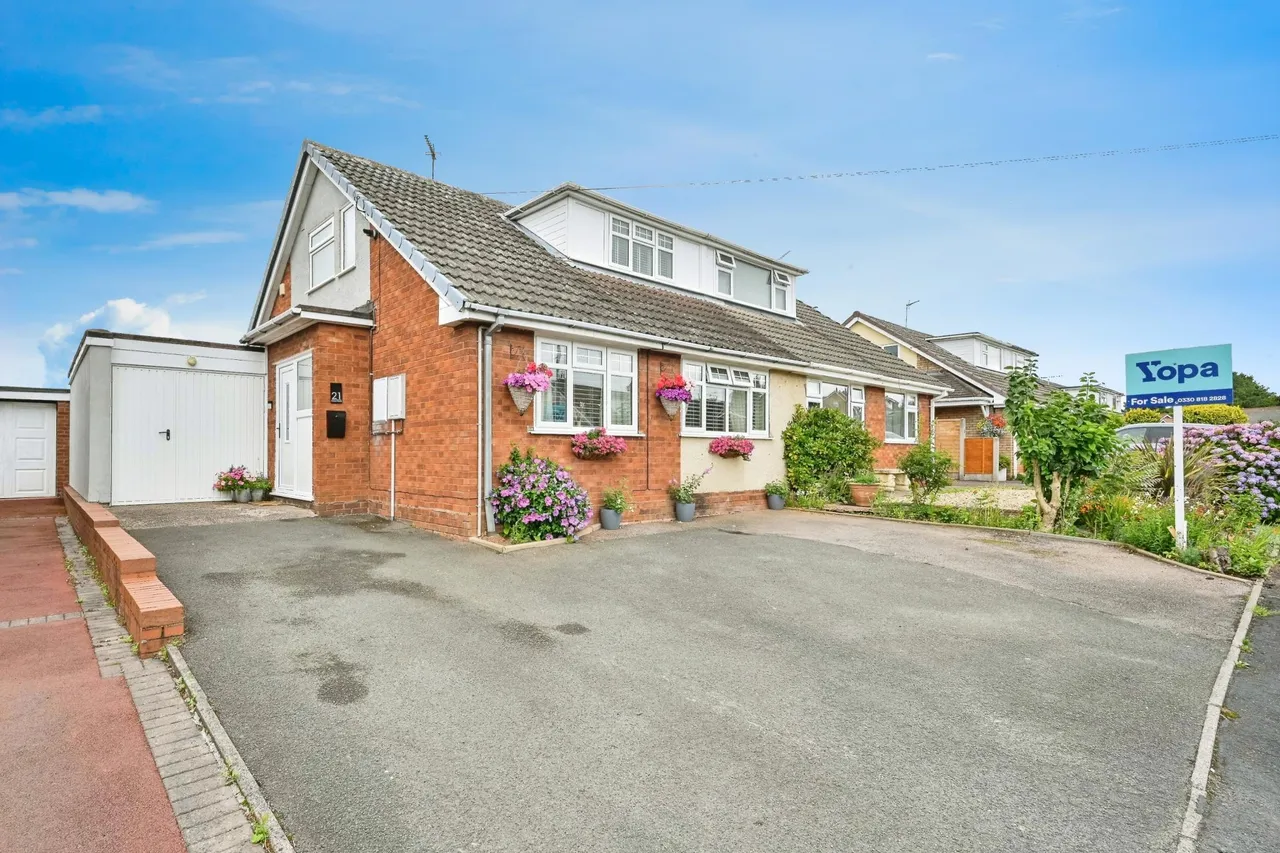 Greenfields, Hixon, ST18, photo 19