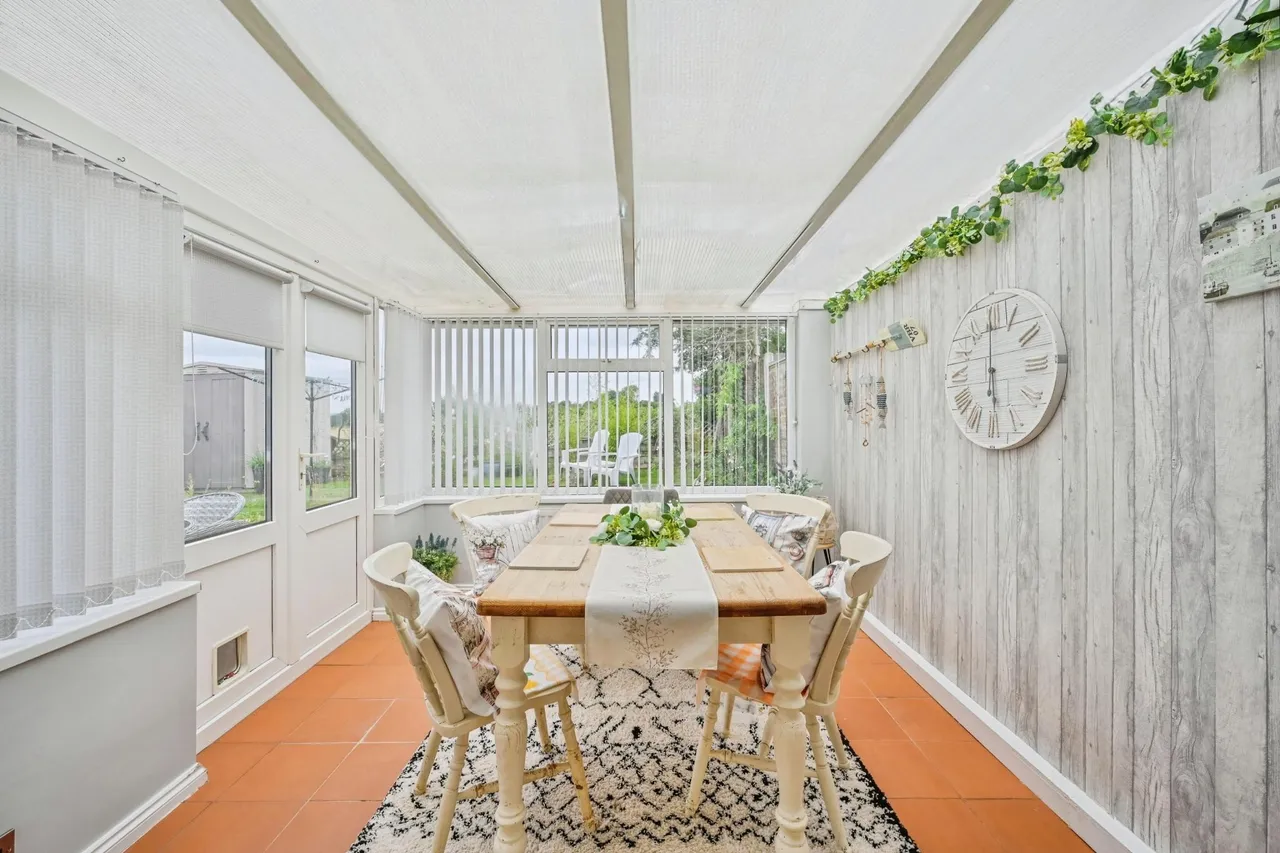 Greenfields, Hixon, ST18, photo 11