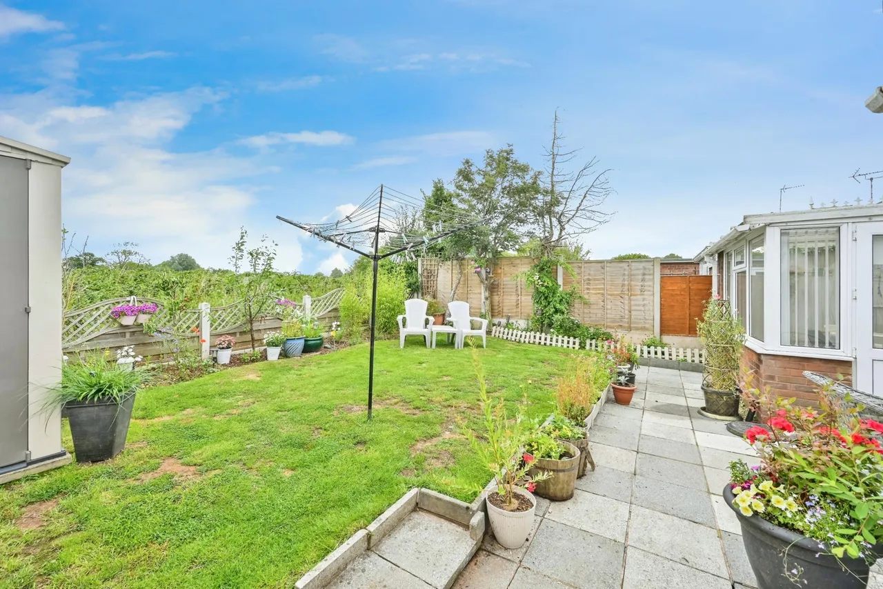 Greenfields, Hixon, ST18, photo 16