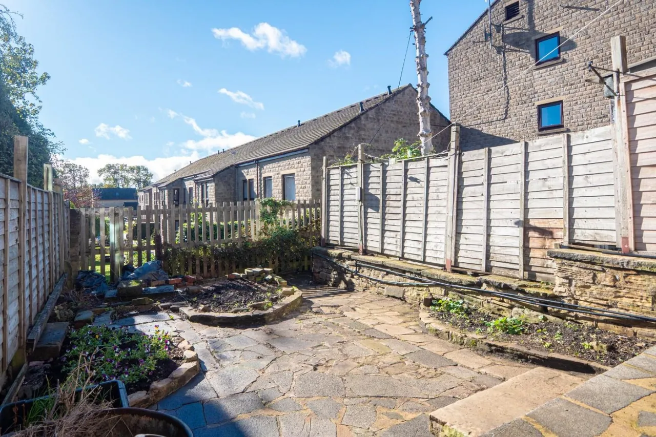 Chapeltown, Pudsey, LS28, photo 16