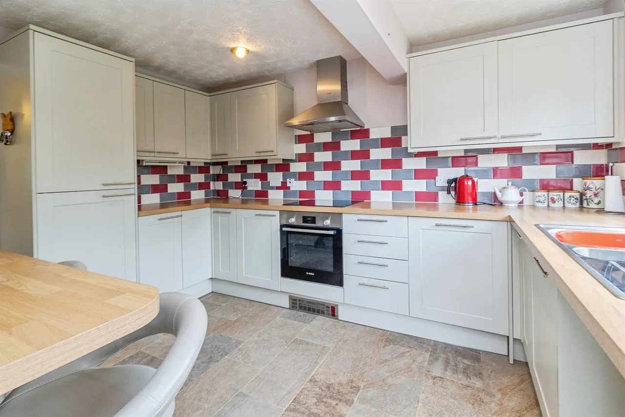 Orchard Way, Stoke Goldington, MK16, photo 7
