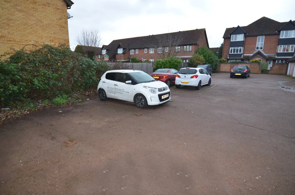 Studio flat to rent in Knights Manor Way, Dartford, DA1 5SH, photo 11