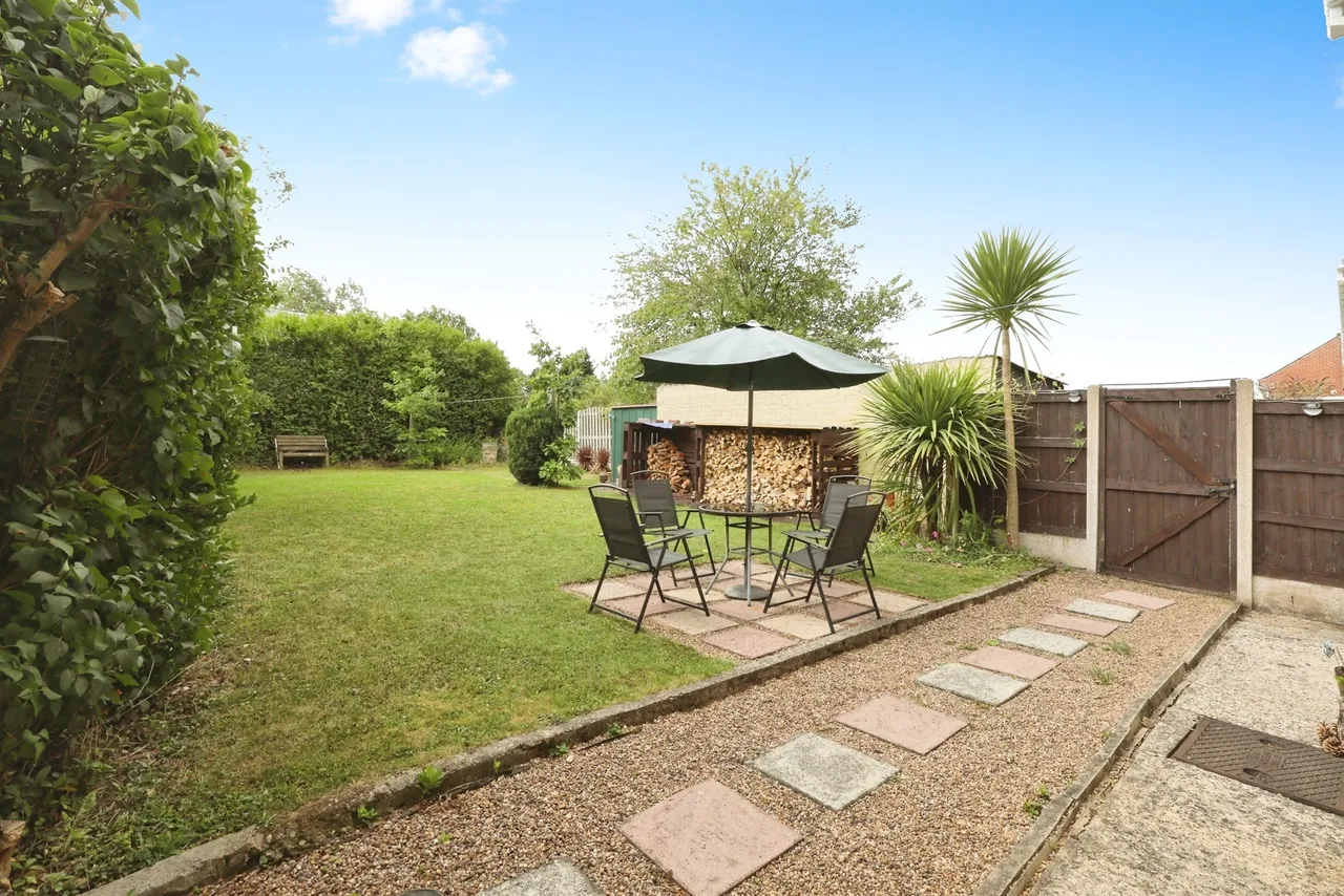 Tait Avenue, Edlington, DN12, photo 3