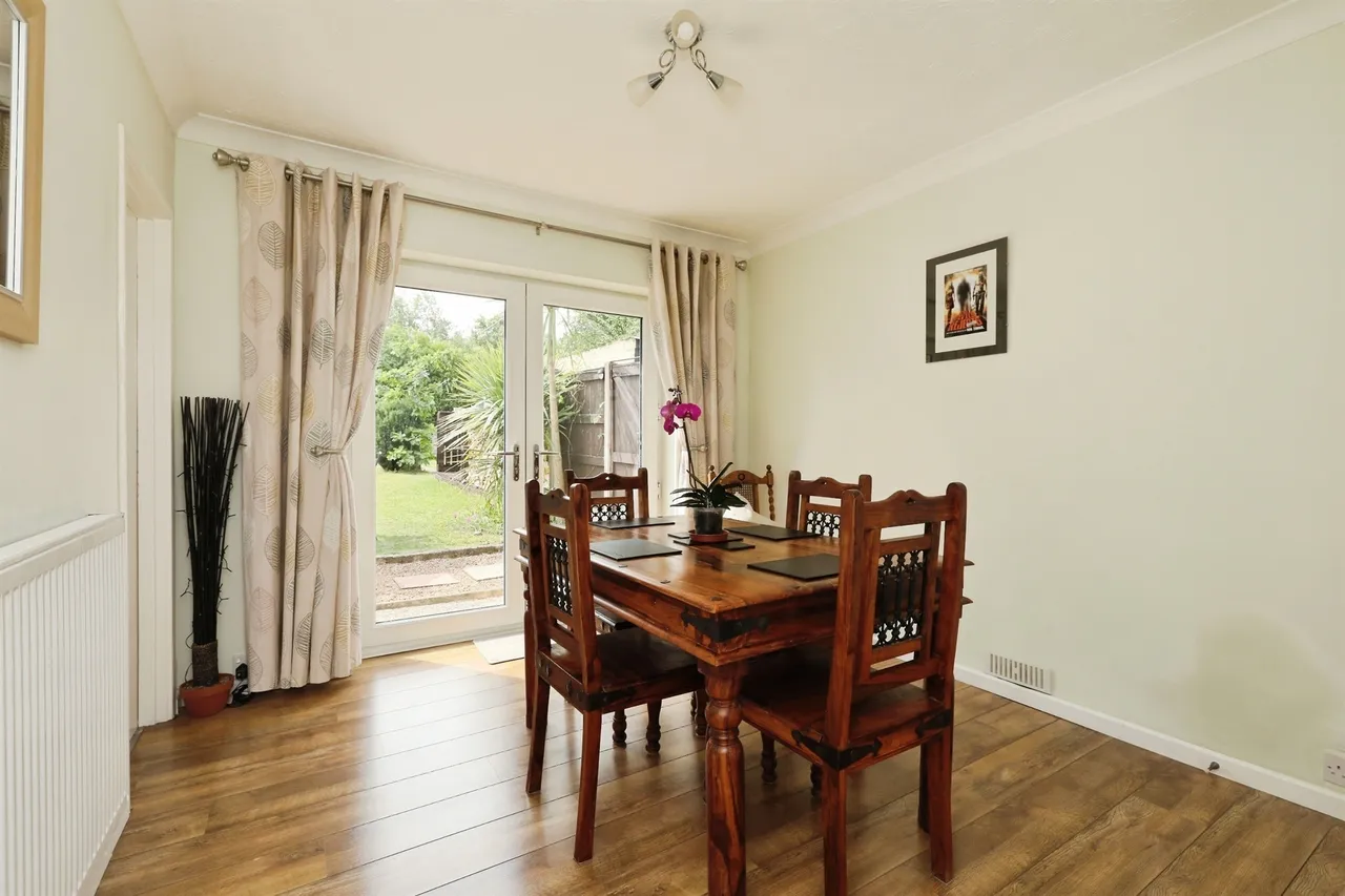 Tait Avenue, Edlington, DN12, photo 4