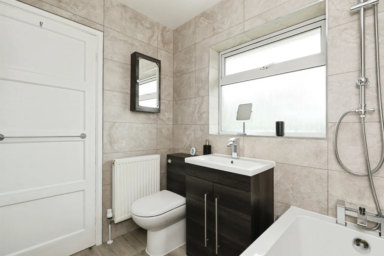 Tait Avenue, Edlington, DN12, photo 14
